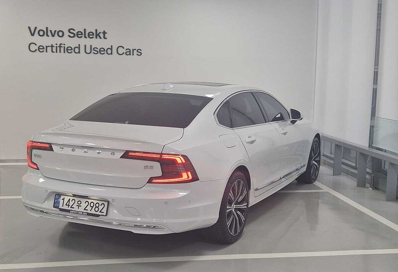 Volvo Ultimate, B5 마일드 하이브리드, 가솔린, 브라이트