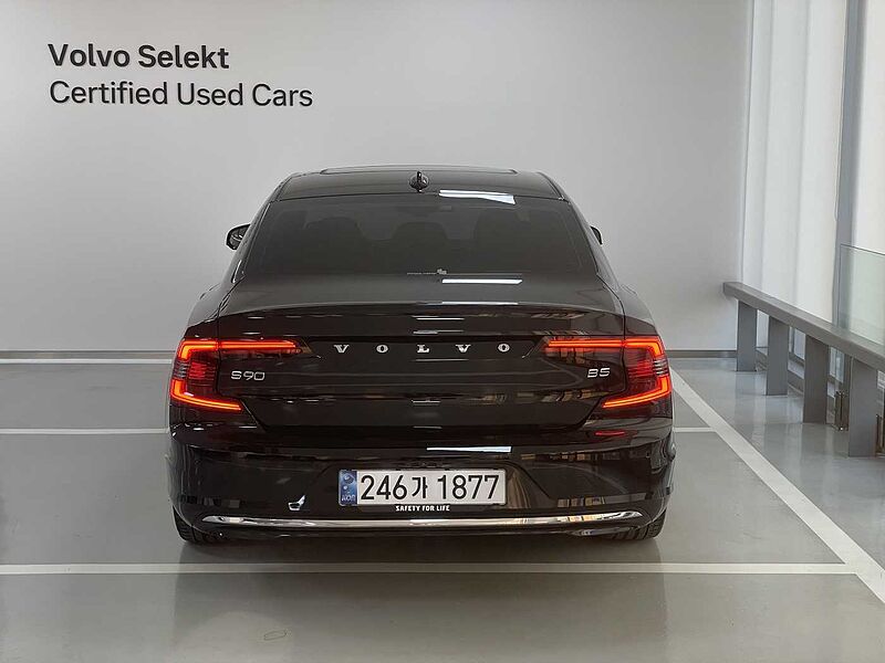 Volvo Ultimate, B5 마일드 하이브리드, 가솔린, 브라이트