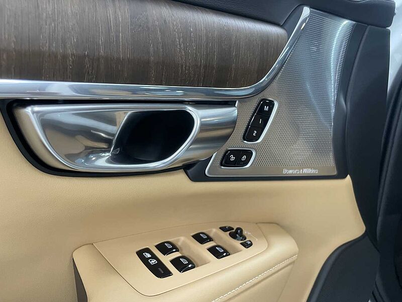 Volvo  Ultra, B5 AWD 마일드 하이브리드, 가솔린, 브라이트