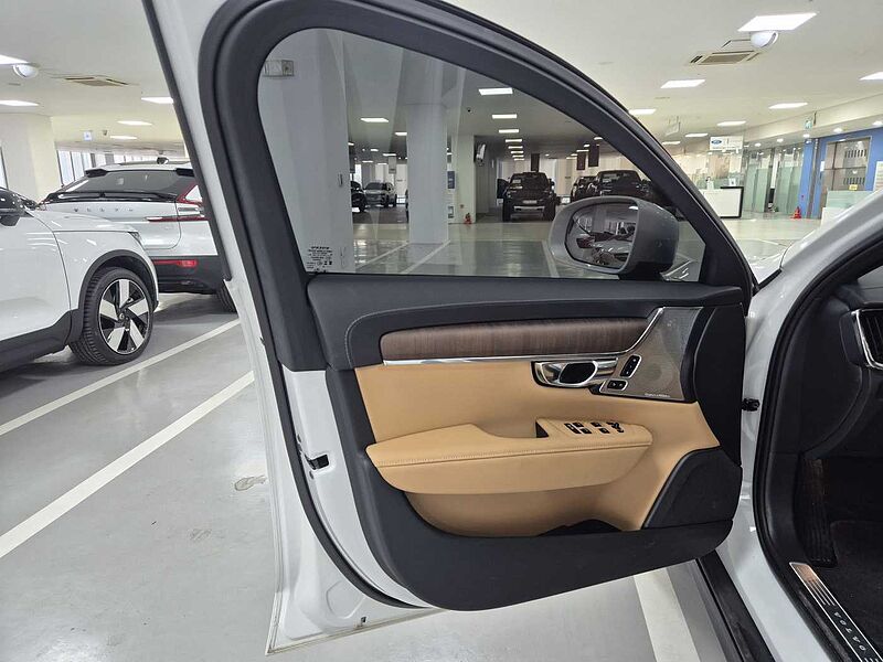 Volvo  Ultra, B5 AWD 마일드 하이브리드, 가솔린, 브라이트