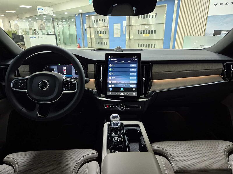 Volvo  Ultra, B5 마일드 하이브리드, 가솔린, 브라이트