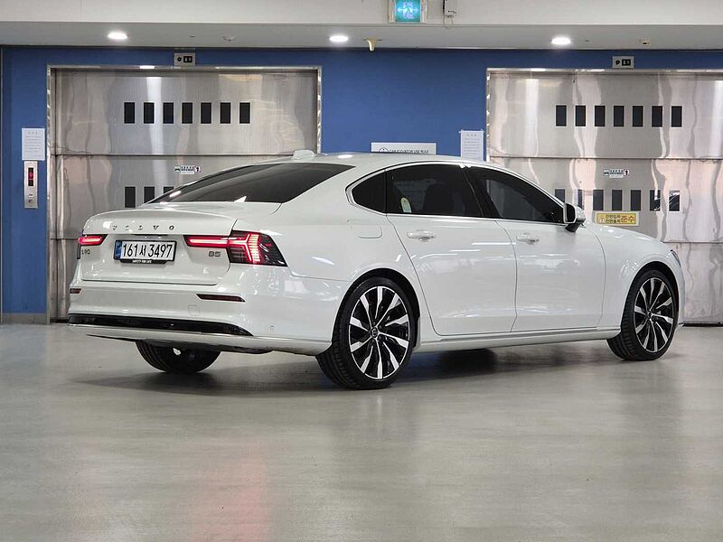 Volvo  Ultra, B5 마일드 하이브리드, 가솔린, 브라이트