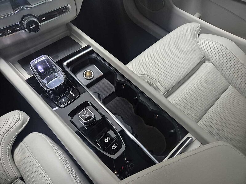 Volvo Ultra, B5 AWD 마일드 하이브리드, 가솔린, 브라이트