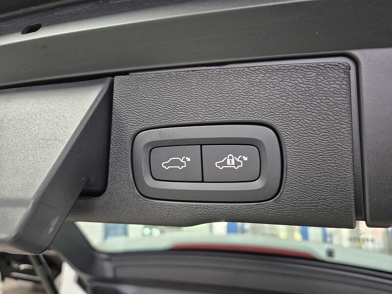 Volvo  Ultra, B5 AWD 마일드 하이브리드, 가솔린, 다크