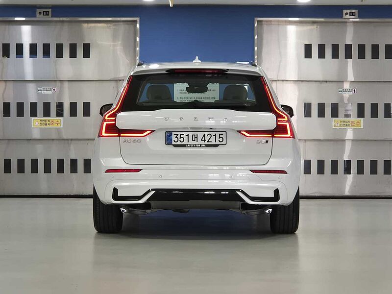 Volvo  Ultra, B5 AWD 마일드 하이브리드, 가솔린, 다크