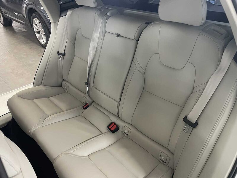 Volvo  Ultra, B5 AWD 마일드 하이브리드, 가솔린, 다크