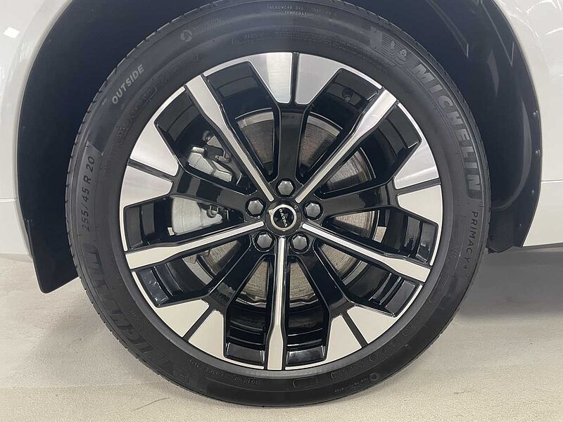 Volvo  Ultra, B5 AWD 마일드 하이브리드, 가솔린, 다크