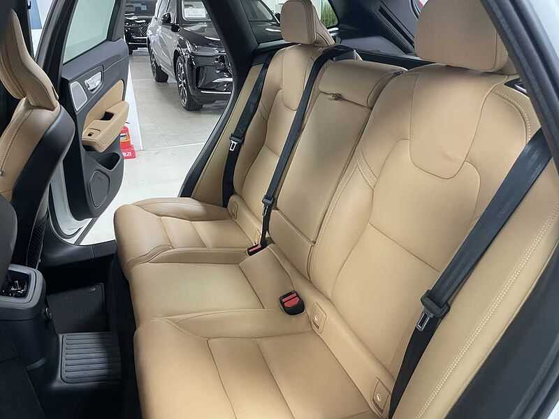 Volvo  Ultra, B5 AWD 마일드 하이브리드, 가솔린, 브라이트