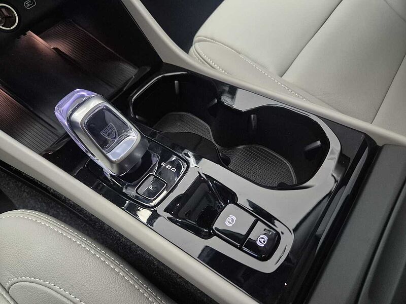 Volvo  Ultra, B4 AWD 마일드 하이브리드, 가솔린, 브라이트