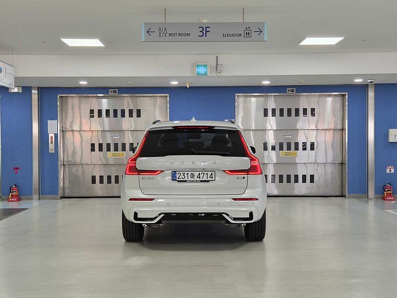Volvo  Ultra, B5 AWD 마일드 하이브리드, 가솔린, 다크