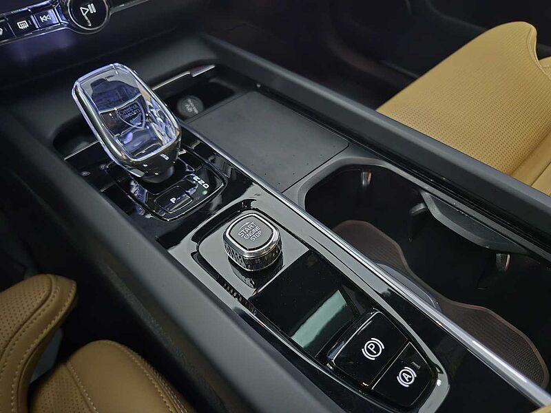 Volvo  Ultimate, B5 AWD mild hybrid, 가솔린, Bright