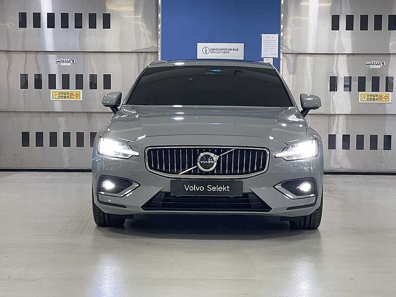 Volvo  Ultra, B5 마일드 하이브리드, 가솔린, 브라이트