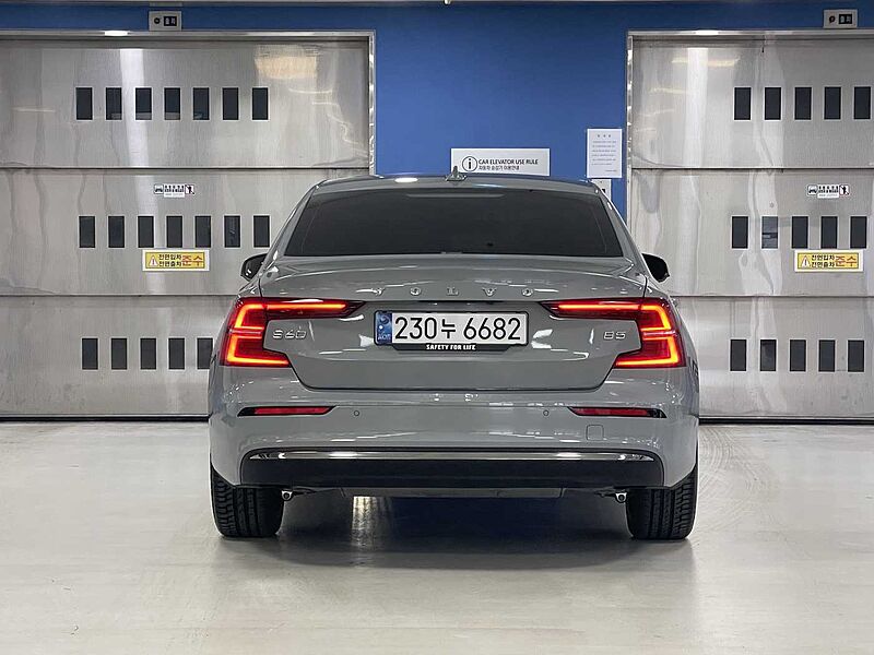 Volvo  Ultra, B5 마일드 하이브리드, 가솔린, 브라이트