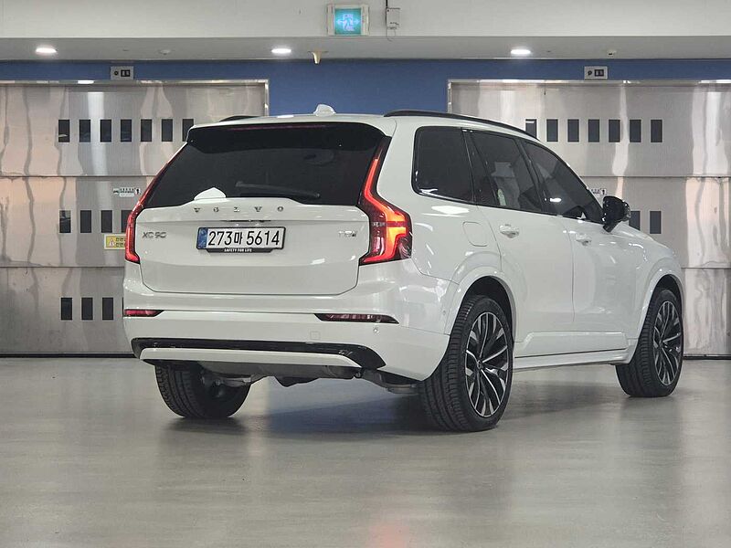 Volvo  Ultra, T8 AWD 플러그-인 하이브리드, 전기/가솔린, 다크, 7 좌석