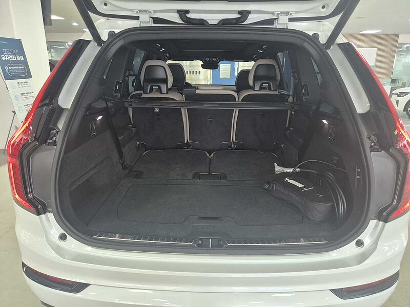 Volvo  Ultra, T8 AWD 플러그-인 하이브리드, 전기/가솔린, 다크, 7 좌석
