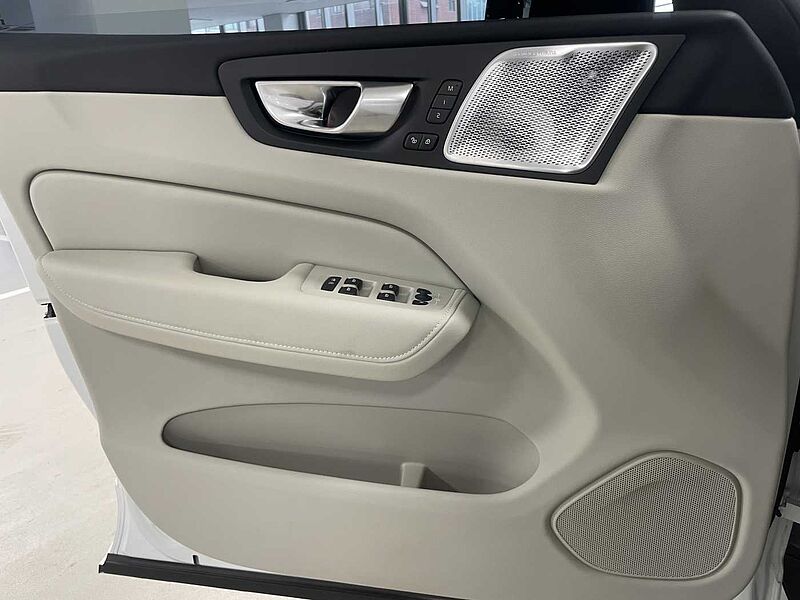 Volvo  Ultra, B5 AWD 마일드 하이브리드, 가솔린, 다크