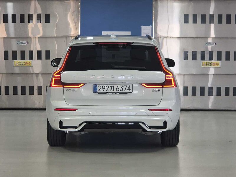 Volvo  Ultra, B5 AWD 마일드 하이브리드, 가솔린, 다크
