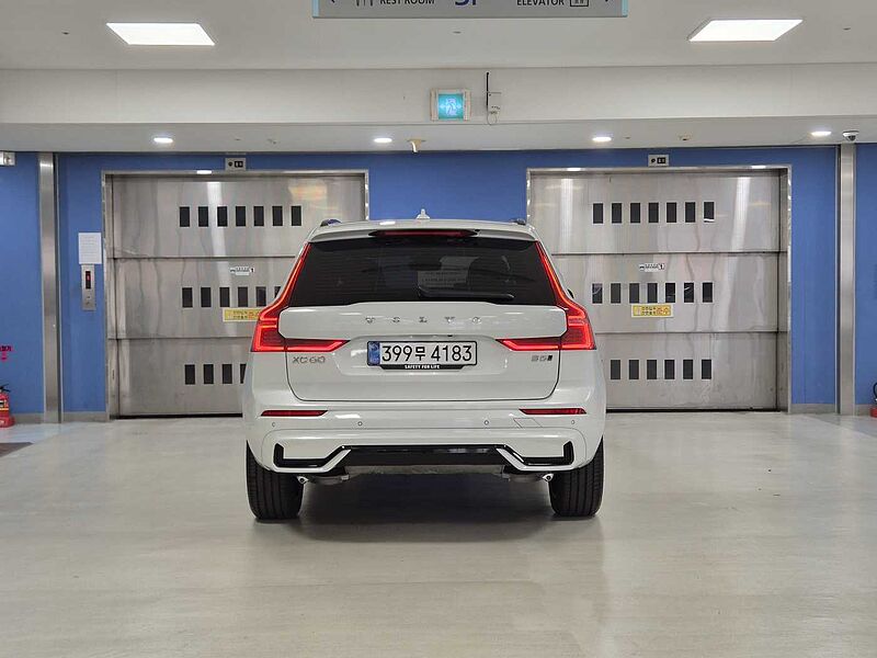 Volvo  Ultra, B5 AWD 마일드 하이브리드, 가솔린, 다크