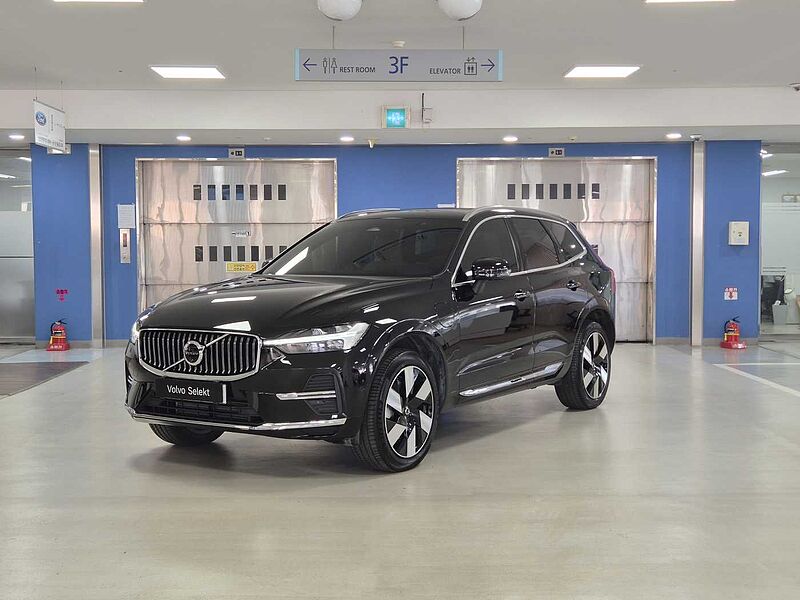 Volvo Ultra, T8 AWD 플러그-인 하이브리드, 전기/가솔린, 브라이트