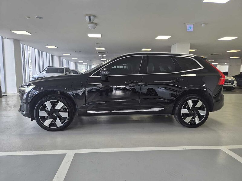 Volvo Ultra, T8 AWD 플러그-인 하이브리드, 전기/가솔린, 브라이트