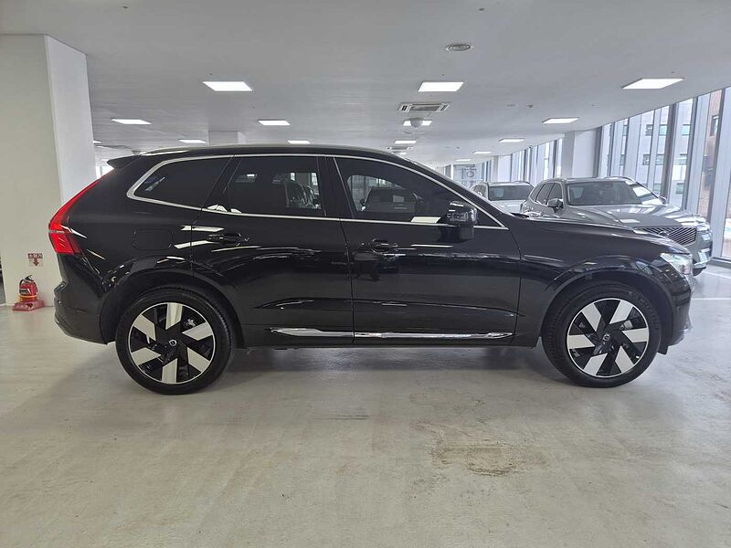 Volvo Ultra, T8 AWD 플러그-인 하이브리드, 전기/가솔린, 브라이트