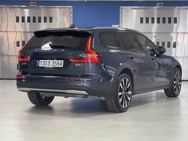 Volvo  Ultimate, B5 AWD 마일드 하이브리드, 가솔린, 브라이트