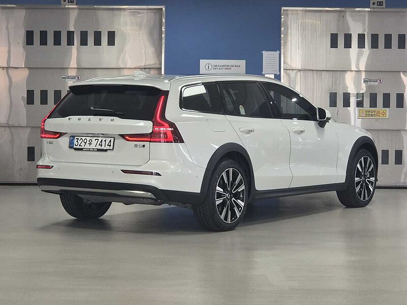 Volvo  Ultra, B5 AWD 마일드 하이브리드, 가솔린, 브라이트