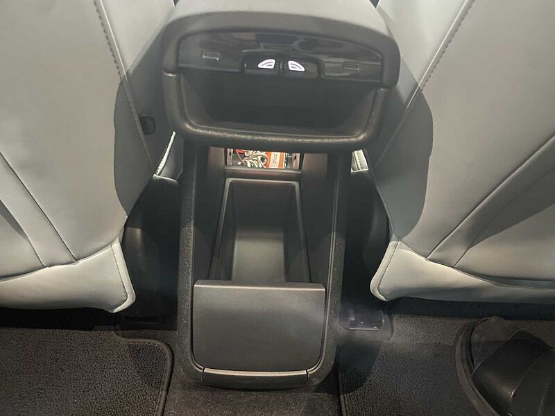 Volvo  Ultra, Single Motor Extended Range, 순수 전기