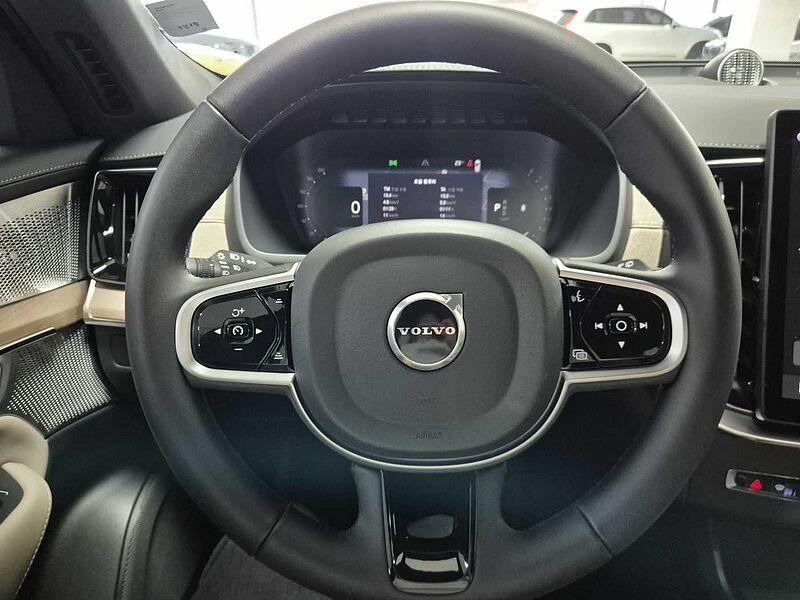 Volvo  Ultra, B6 AWD 마일드 하이브리드, 가솔린, 다크, 7 좌석