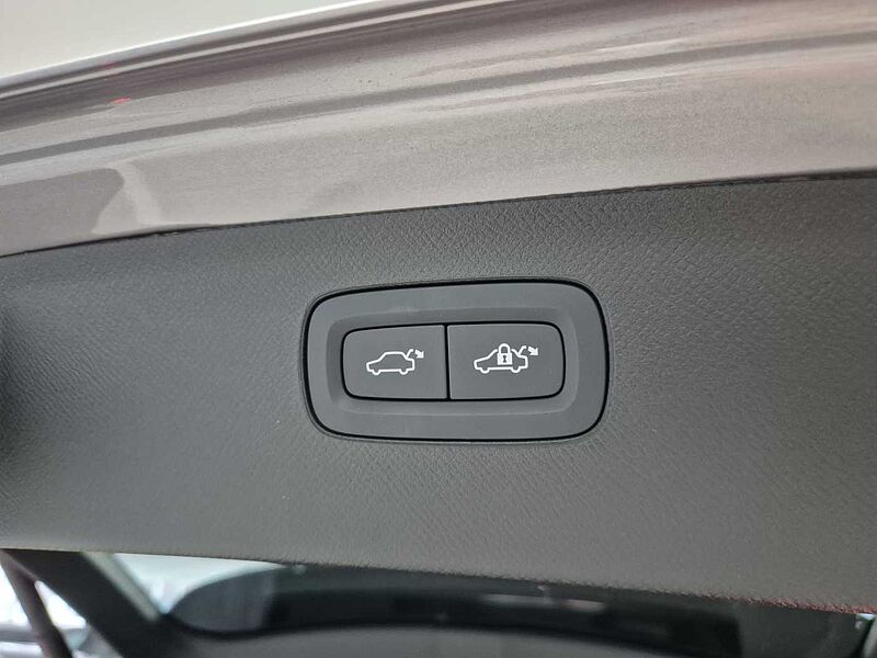 Volvo  Ultra, B6 AWD 마일드 하이브리드, 가솔린, 다크, 7 좌석