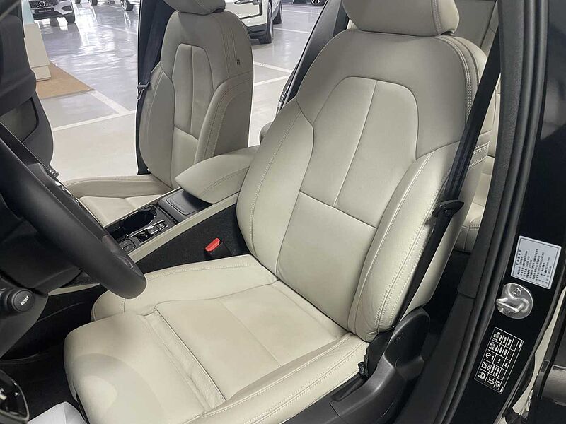 Volvo  Ultra, B4 AWD 마일드 하이브리드, 가솔린, 브라이트