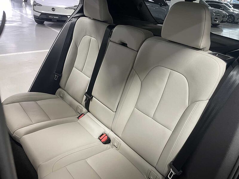 Volvo  Ultra, B4 AWD 마일드 하이브리드, 가솔린, 브라이트