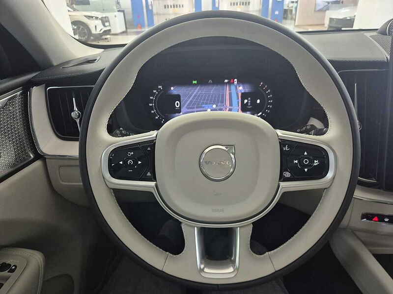 Volvo  Ultra, B5 AWD 마일드 하이브리드, 가솔린, 다크