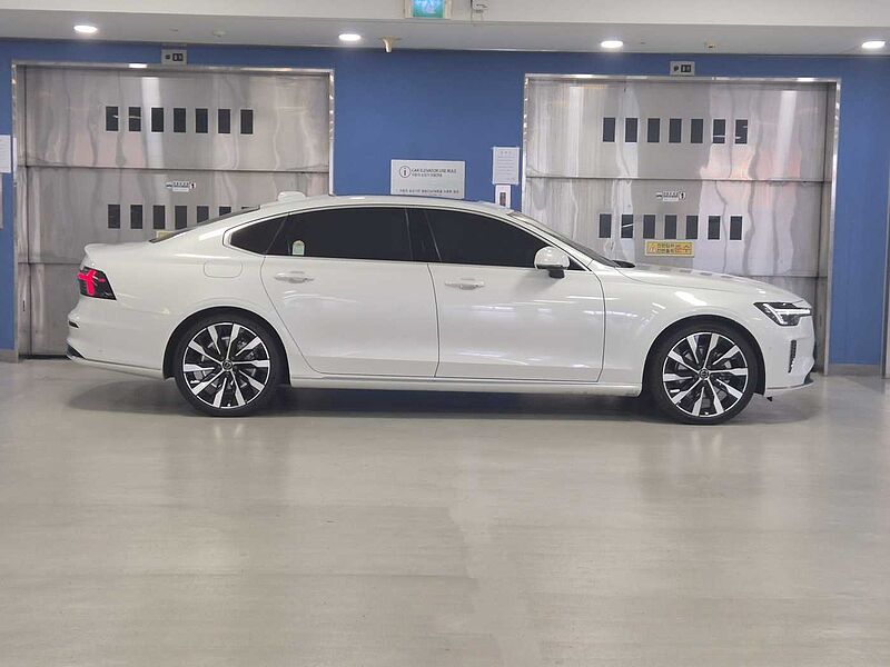 Volvo Ultra, B5 마일드 하이브리드, 가솔린, 브라이트