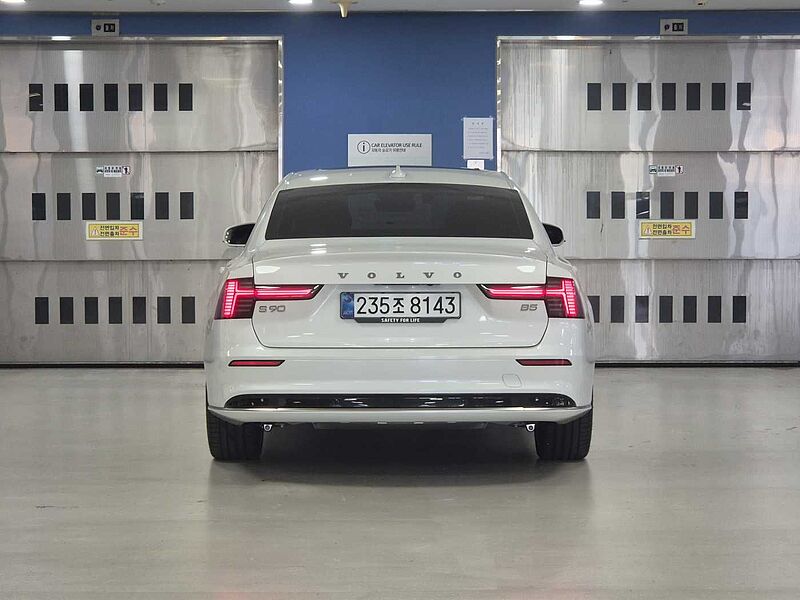 Volvo Ultra, B5 마일드 하이브리드, 가솔린, 브라이트