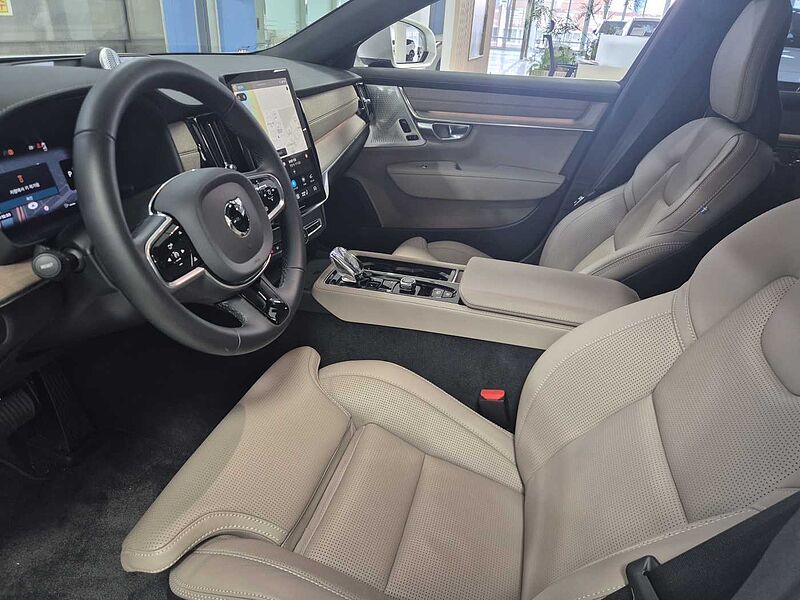 Volvo Ultra, B5 마일드 하이브리드, 가솔린, 브라이트