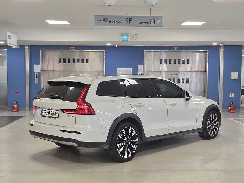 Volvo  Ultra, B5 AWD 마일드 하이브리드, 가솔린, 브라이트