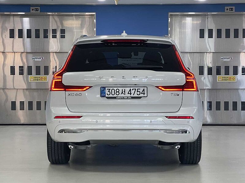 Volvo  Ultra, T8 AWD 플러그-인 하이브리드, 전기/가솔린, 브라이트