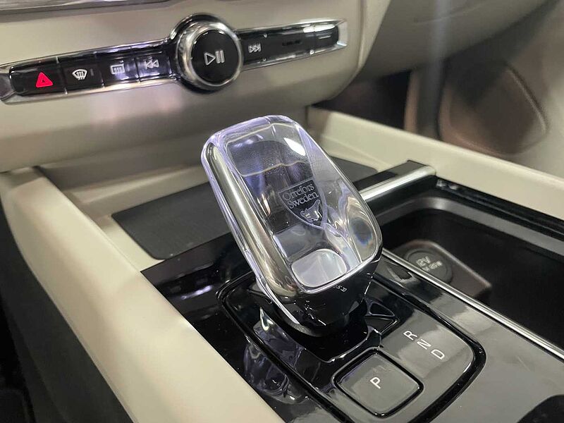 Volvo  Ultra, T8 AWD 플러그-인 하이브리드, 전기/가솔린, 브라이트