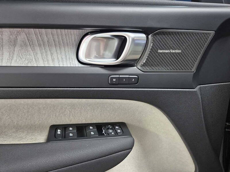 Volvo  Ultra, B4 AWD 마일드 하이브리드, 가솔린, 브라이트