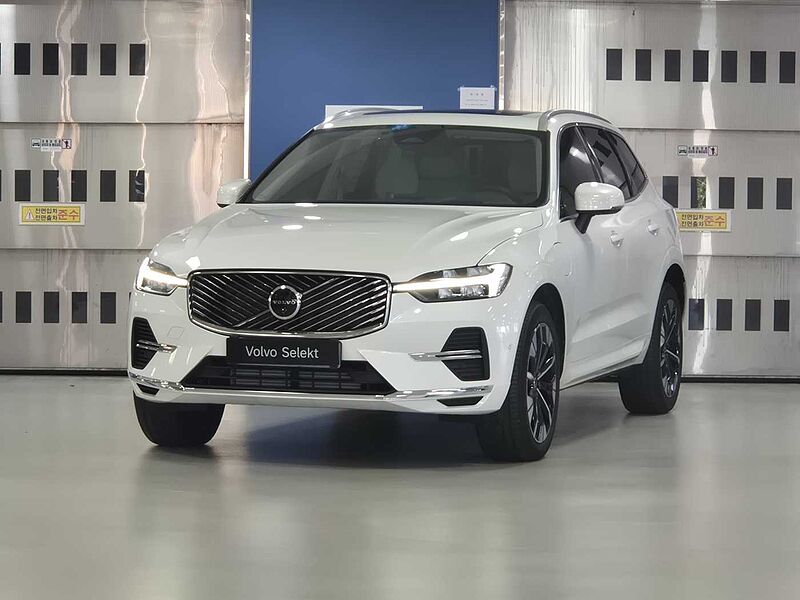 Volvo  Ultra, T8 AWD 플러그-인 하이브리드, 전기/가솔린, 브라이트