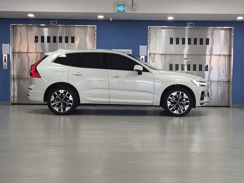 Volvo  Ultra, T8 AWD 플러그-인 하이브리드, 전기/가솔린, 브라이트