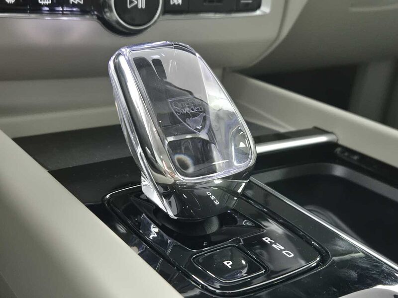 Volvo  Ultra, T8 AWD 플러그-인 하이브리드, 전기/가솔린, 브라이트