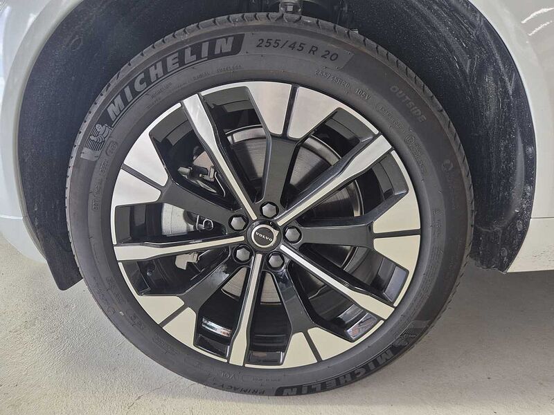 Volvo  Ultra, T8 AWD 플러그-인 하이브리드, 전기/가솔린, 브라이트