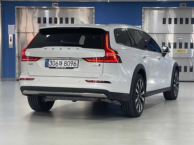 Volvo  Ultra, B5 AWD 마일드 하이브리드, 가솔린, 브라이트