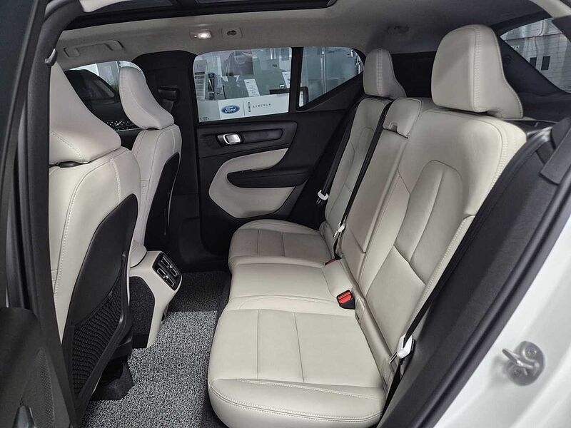 Volvo Ultra, B4 AWD 마일드 하이브리드, 가솔린, 브라이트