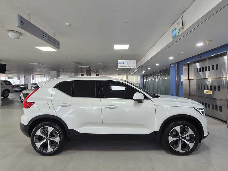 Volvo Ultra, B4 AWD 마일드 하이브리드, 가솔린, 브라이트