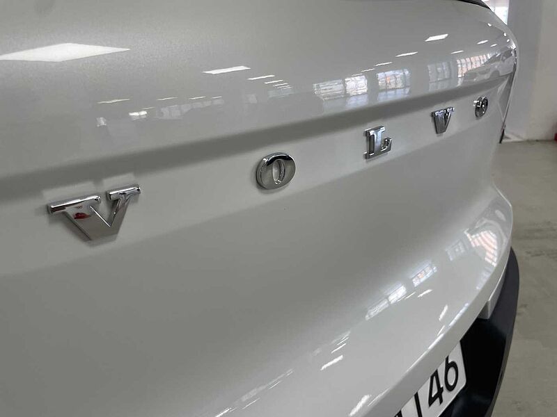 Volvo Ultra, B4 AWD 마일드 하이브리드, 가솔린, 브라이트
