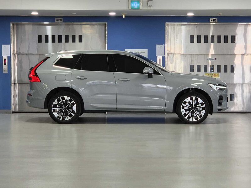 Volvo  Ultra, T8 AWD 플러그-인 하이브리드, 전기/가솔린, 브라이트