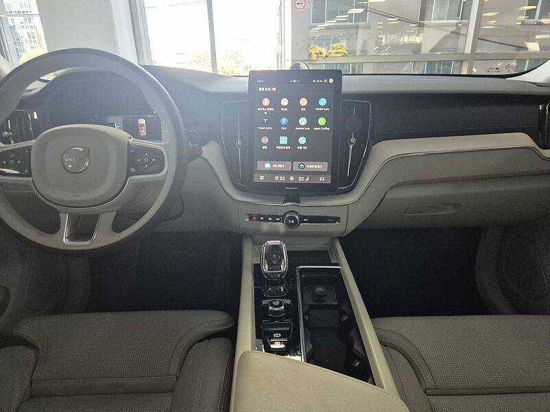 Volvo  Ultra, T8 AWD 플러그-인 하이브리드, 전기/가솔린, 브라이트